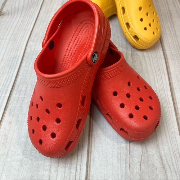 2 pair Crocs Red and Yellow Clogs M5 W7 - Picture 2 of 16